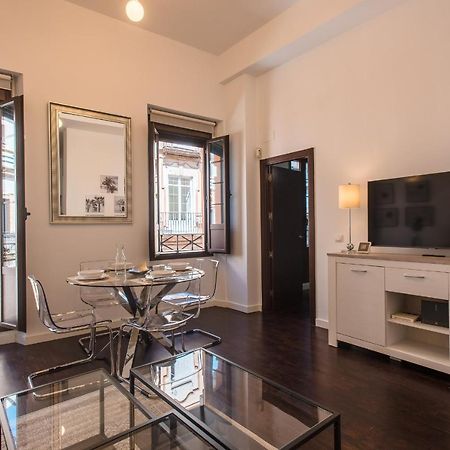 Apartamento Puerta Real - Free Parking Séville Extérieur photo