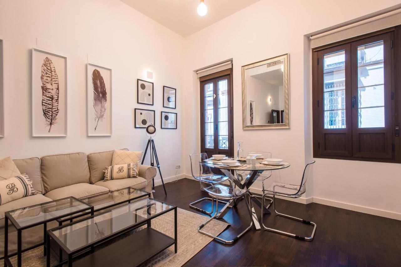 Apartamento Puerta Real - Free Parking Séville Extérieur photo