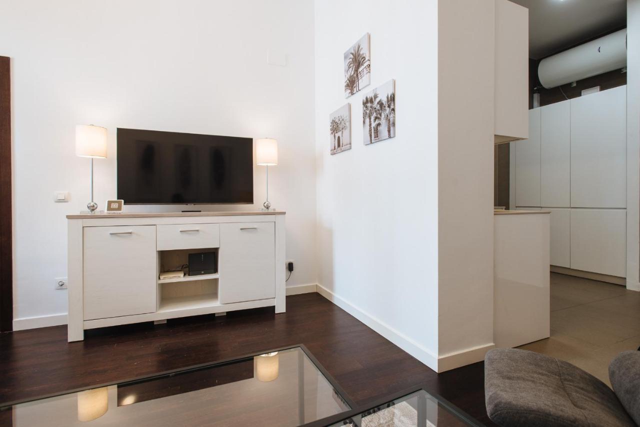 Apartamento Puerta Real - Free Parking Séville Extérieur photo