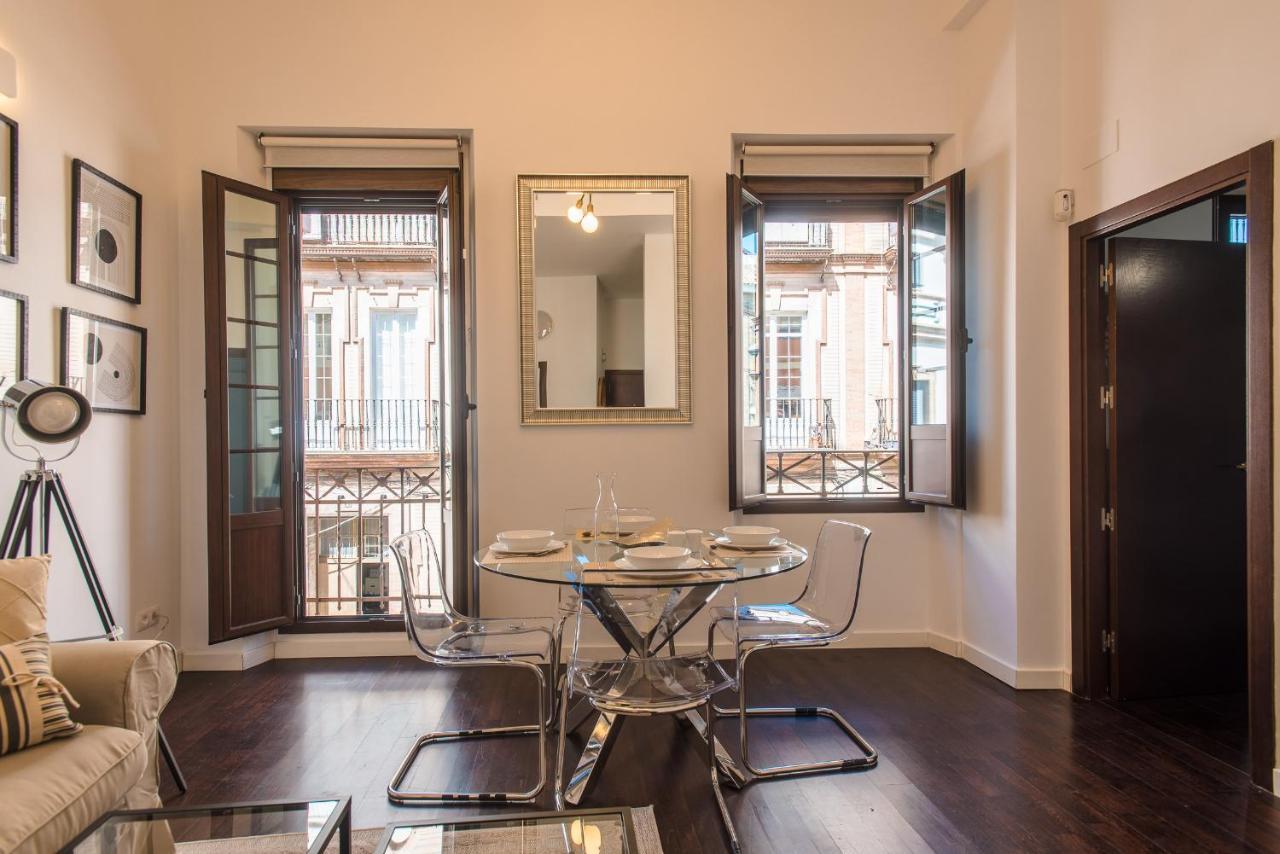 Apartamento Puerta Real - Free Parking Séville Extérieur photo