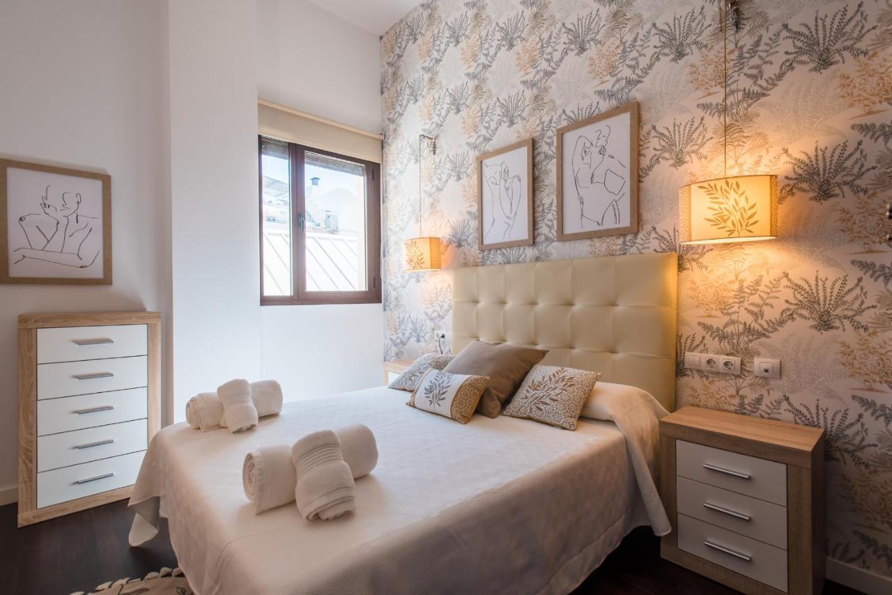 Apartamento Puerta Real - Free Parking Séville Extérieur photo