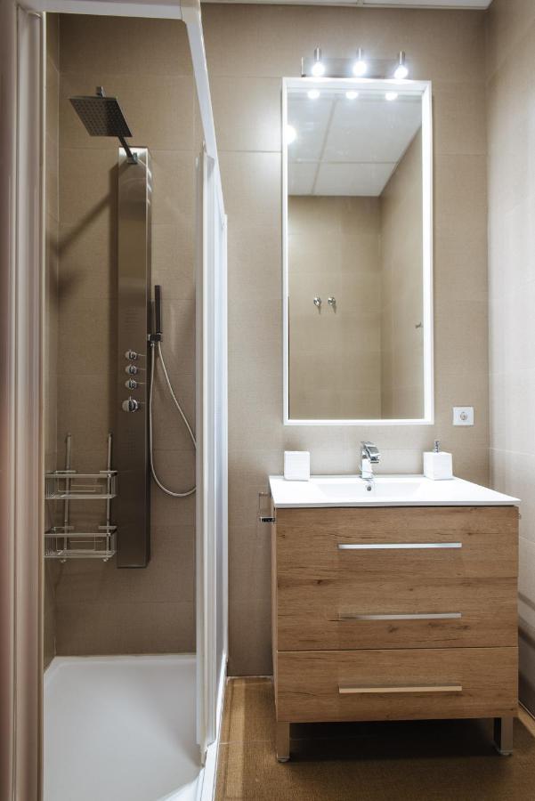 Apartamento Puerta Real - Free Parking Séville Extérieur photo