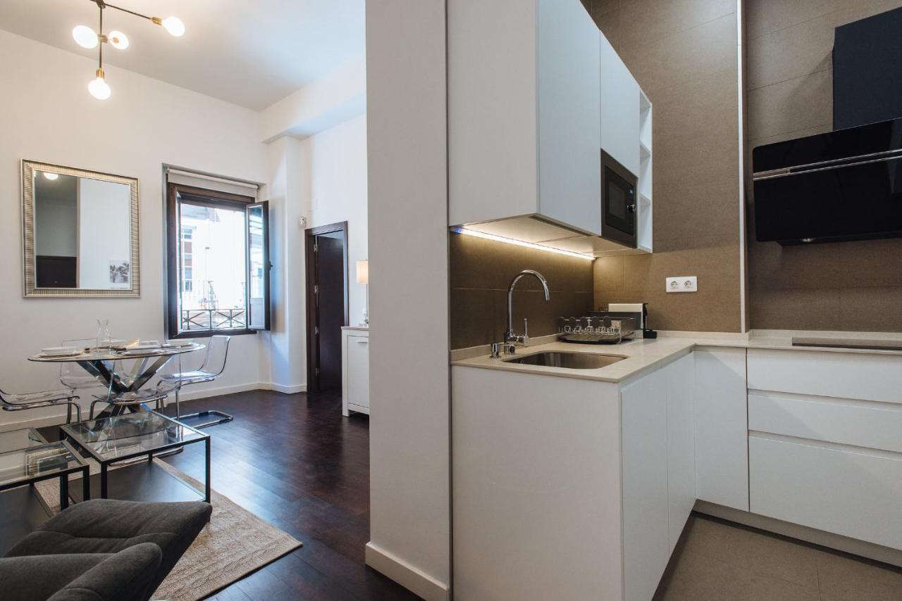 Apartamento Puerta Real - Free Parking Séville Extérieur photo